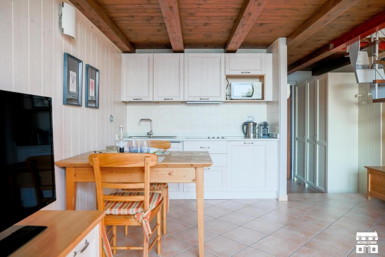 Cozy Cottage By Design Studio Bellano Bagian luar foto